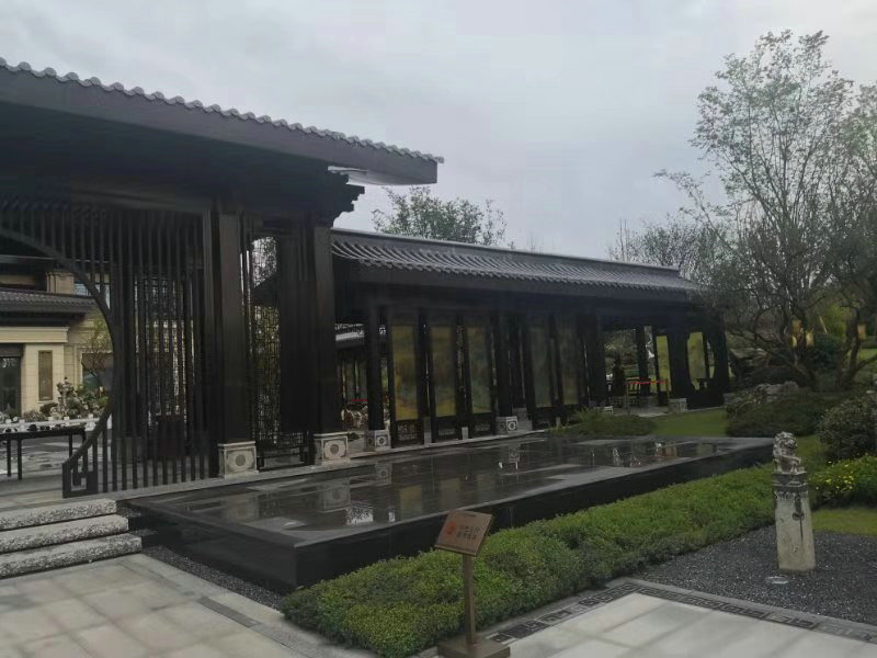 鴻通地產南充公園1988 不銹鋼工程.jpg
